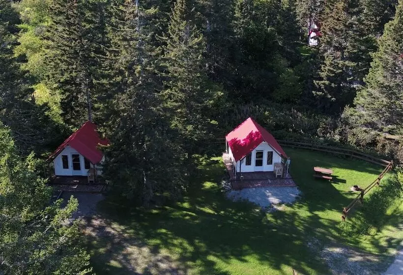 Hotelli Maisonnettes Camping De La Baie De Perce