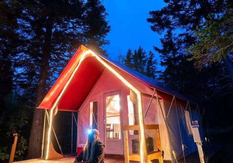 Hotelli Maisonnettes Camping De La Baie De Perce