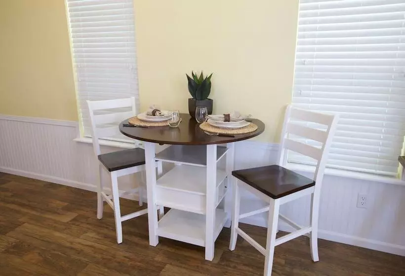 Hotelli Ocean Breeze Rv Resort