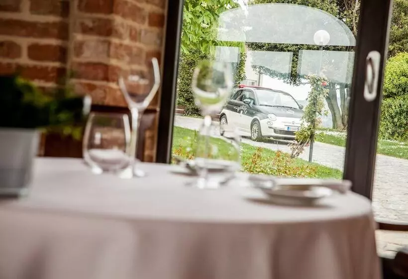 Maaseutuhotelli Locanda Del Pilone