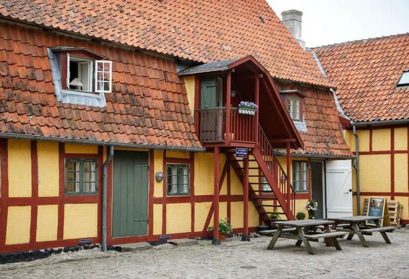 Købmandsgårdens B&b