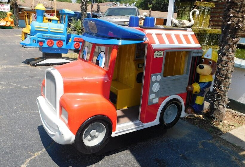 Little Shamrock Motel