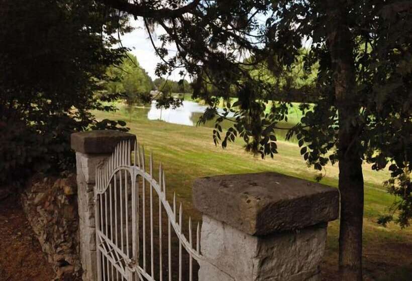 פנסיון La Marronnière