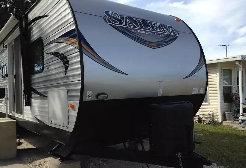 استراحتگاه Central Park Rv Park