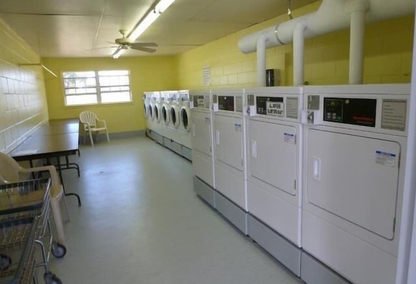 リゾートホテル Central Park Rv Park