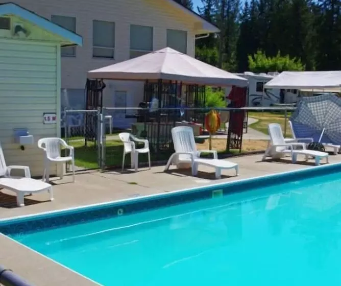 Totem Motel & Resort