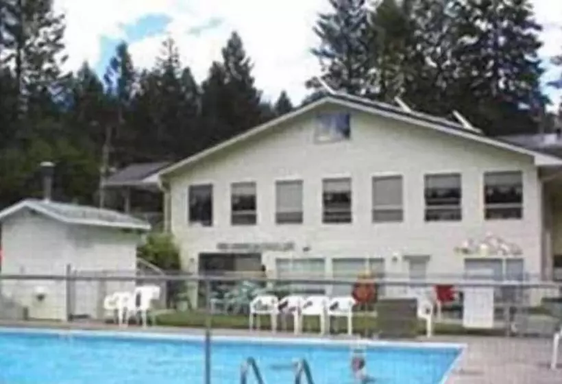 Totem Motel & Resort