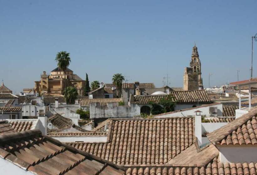 Apartamentos La Fuente