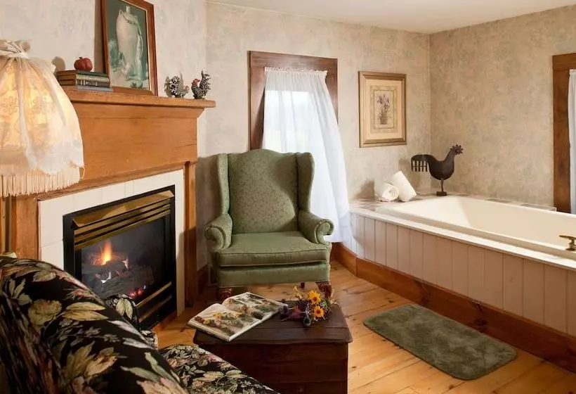 تختخواب و صبحانه Chanticleer Guest House