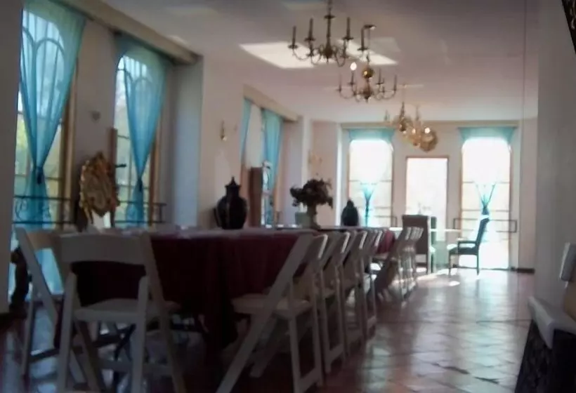 Aamiaismajoitus (B&B) Thornwald Mansion