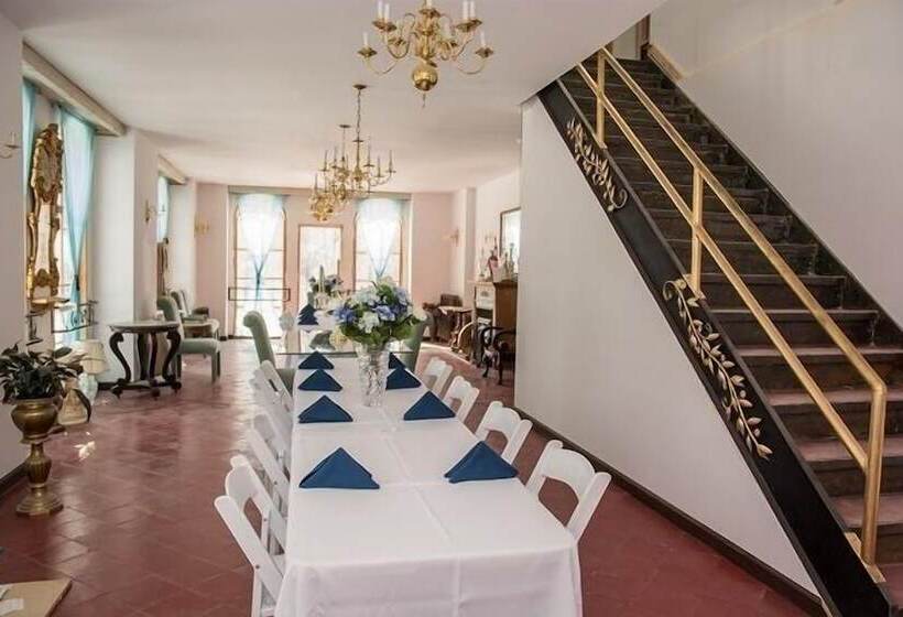 مبيت وإفطار Thornwald Mansion