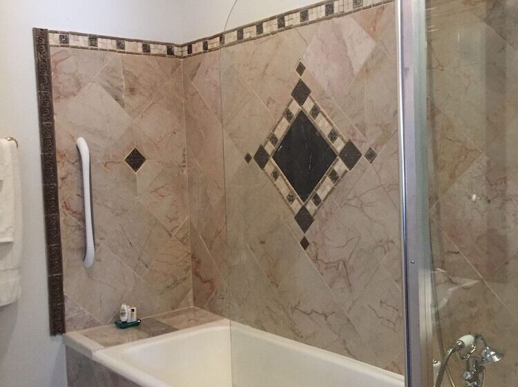 مبيت وإفطار Thornwald Mansion