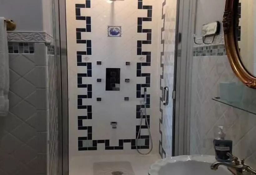 Aamiaismajoitus (B&B) Thornwald Mansion