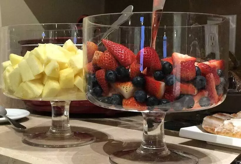 Canadian Motel North Battleford