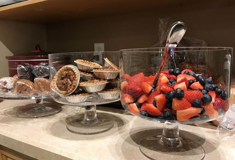 Canadian Motel North Battleford