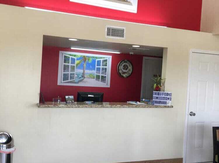 Chaparral Motel