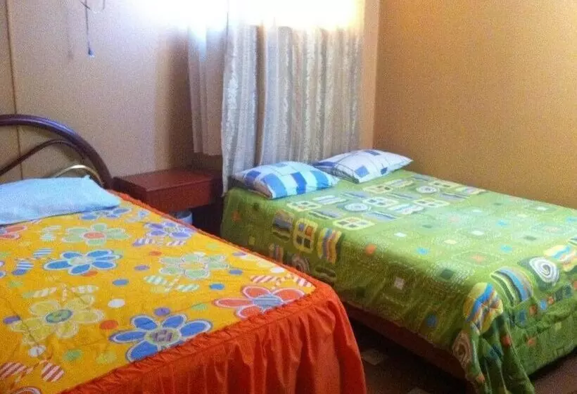 簡易ホテル Hospedaje Yemaya