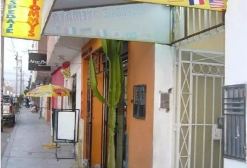 簡易ホテル Hospedaje Yemaya