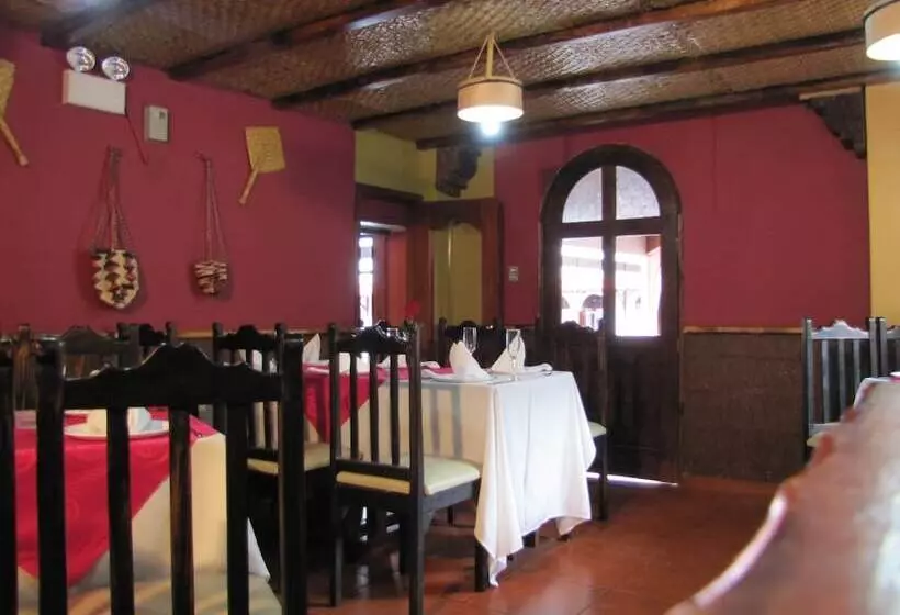 Hostelli Hosteria El Surillal