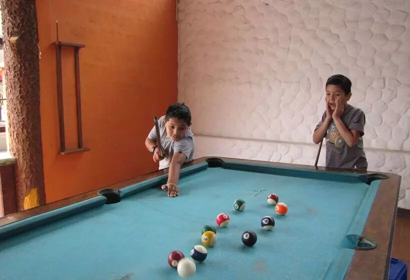 Hostelli Hosteria El Surillal