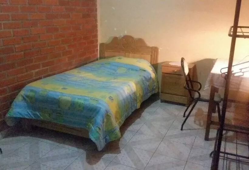 Hostal Maya Inn   Hostel