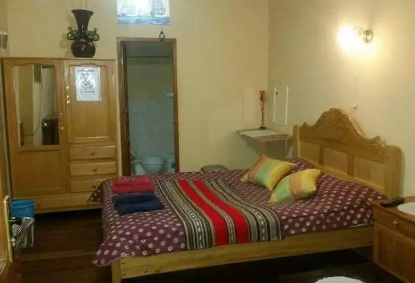 Hostal Maya Inn   Hostel