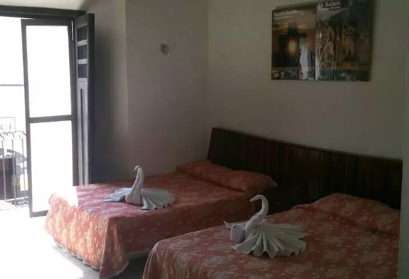 مسافرخانه Sol Colonial