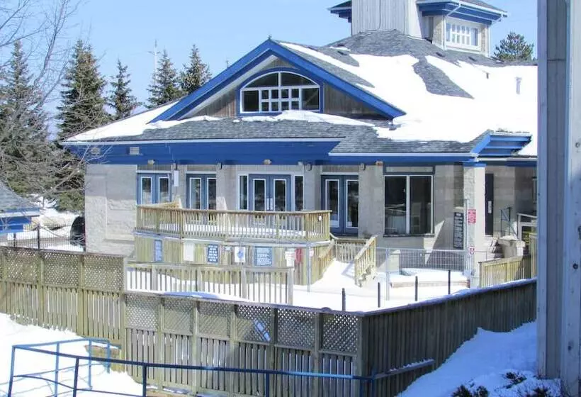 Hotelli Blue Mountain Springs Resort