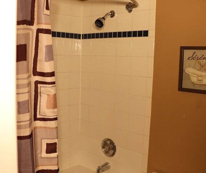 فندق Blue Mountain Springs Resort