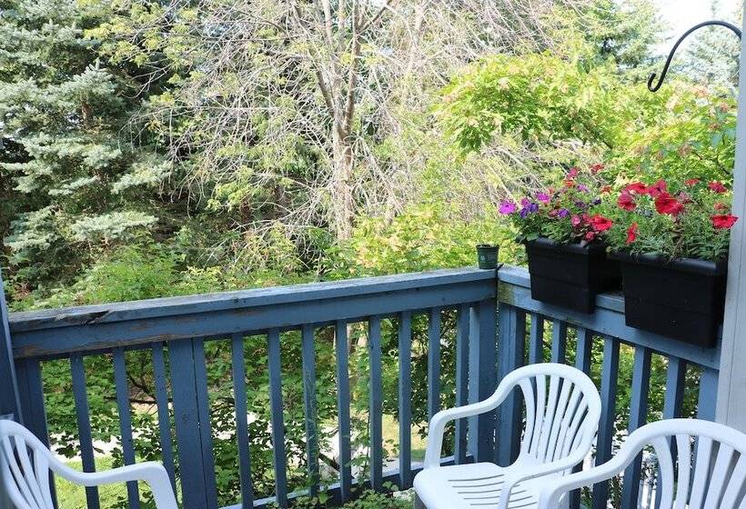 فندق Blue Mountain Springs Resort