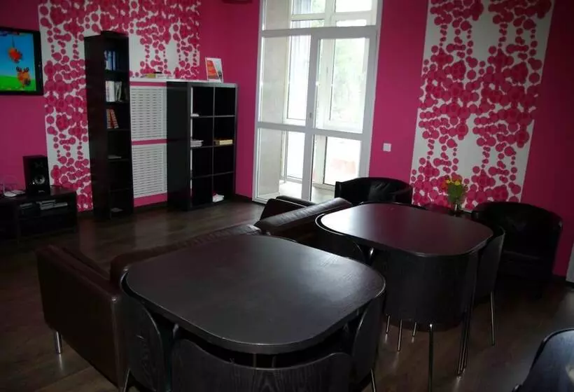 هتل Cherry Hostel