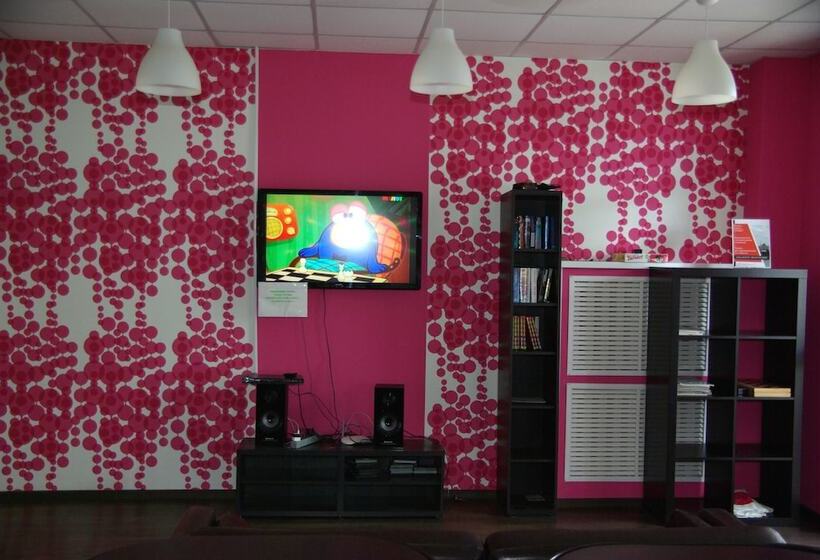 فندق Cherry Hostel