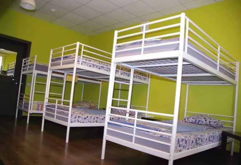 هتل Cherry Hostel