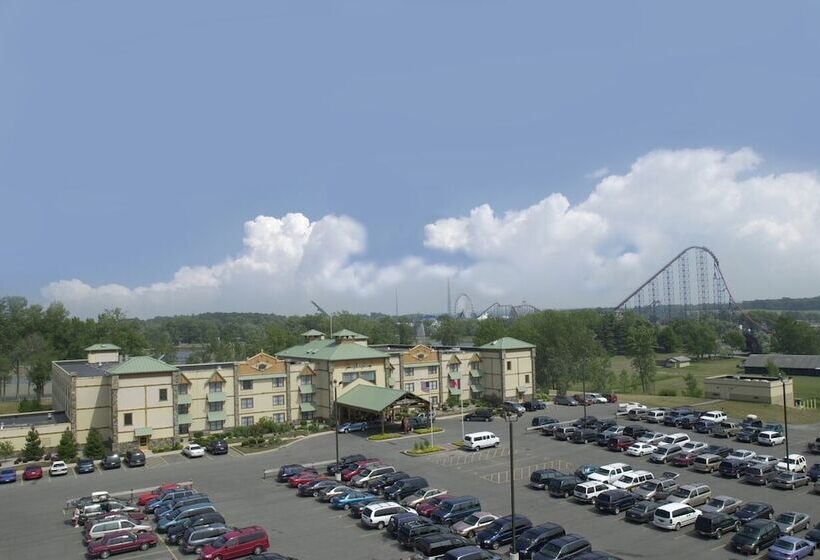 Szálloda Darien Lake Lodge On The Lake