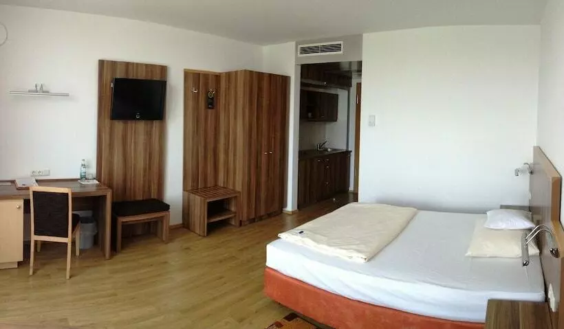 Hotelli Meridian   Landshut