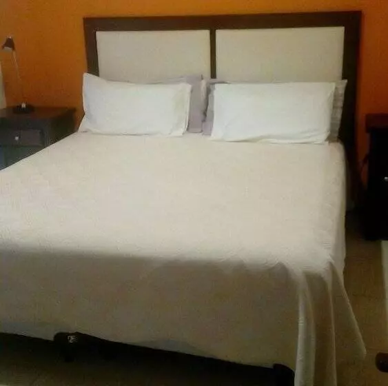 هتل Posada Barrancas Del Sol