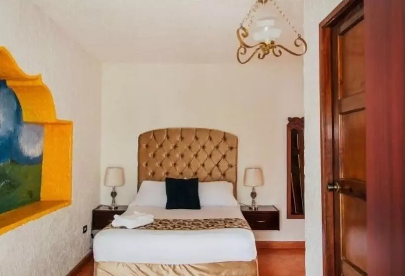 هتل Real Colonial