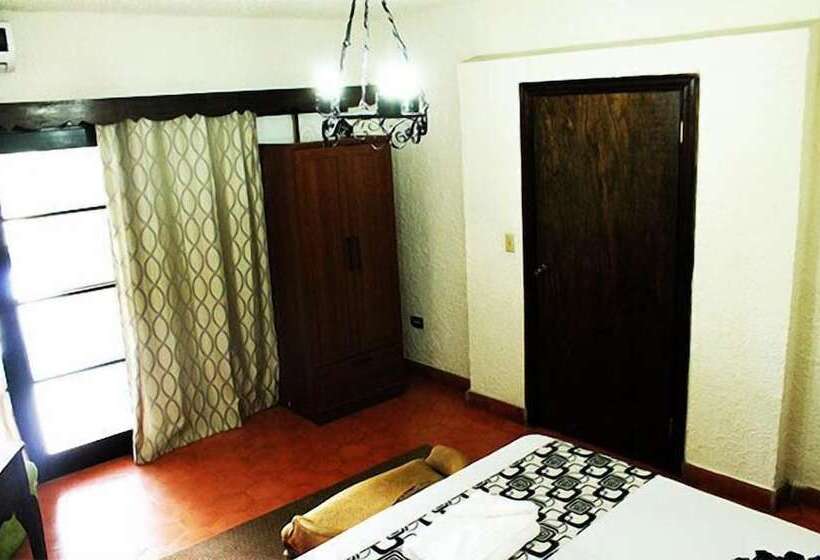 هتل Real Colonial