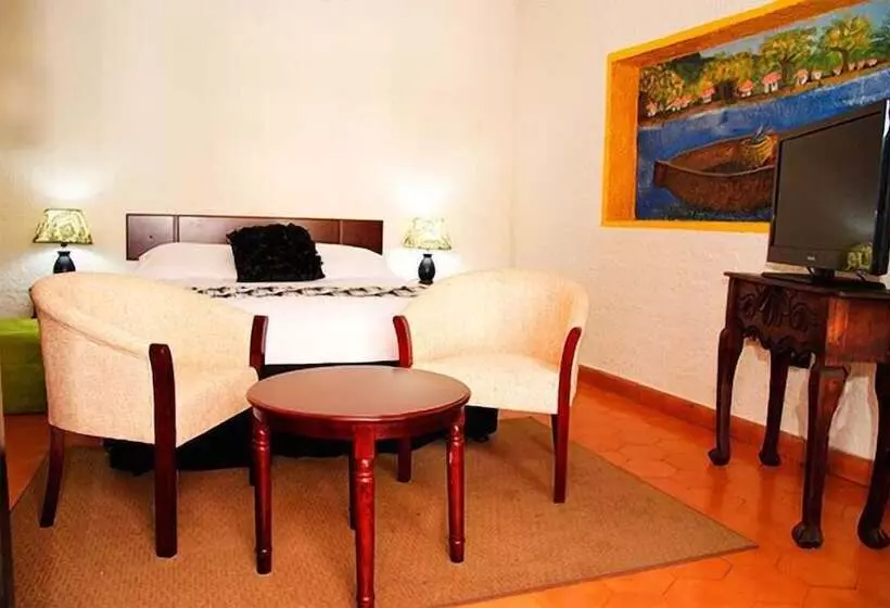 هتل Real Colonial