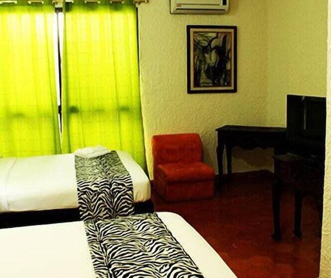 هتل Real Colonial