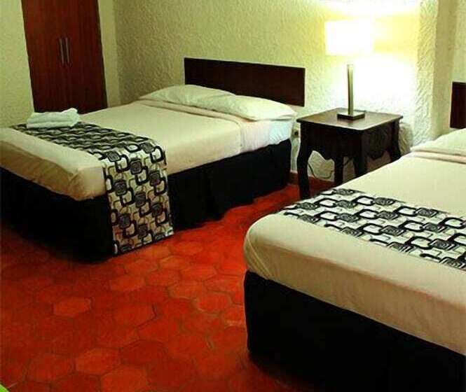 هتل Real Colonial