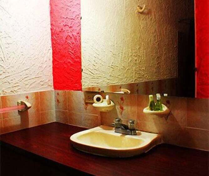 هتل Real Colonial