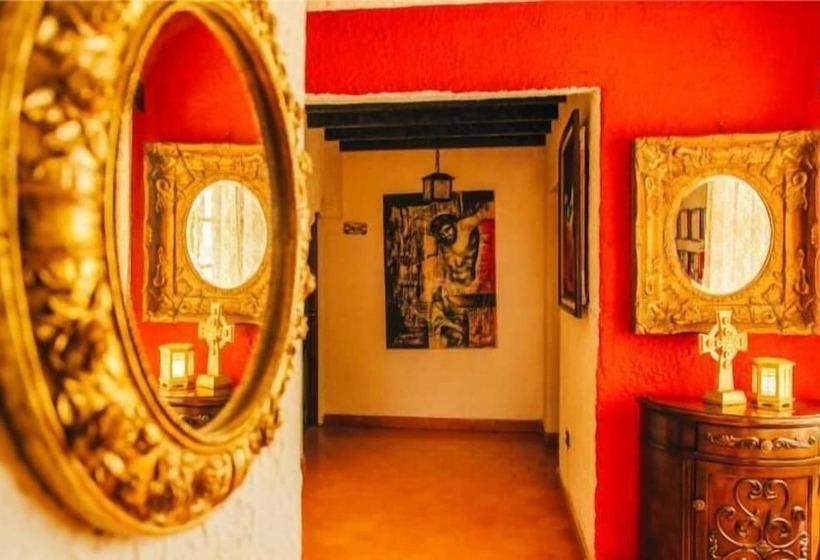 هتل Real Colonial