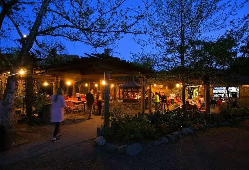 ホテル Safari West