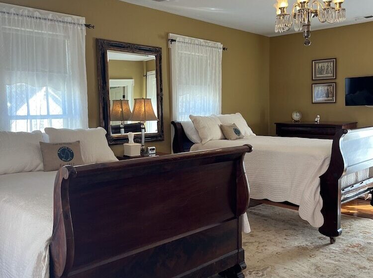 酒店 The Buxton Inn