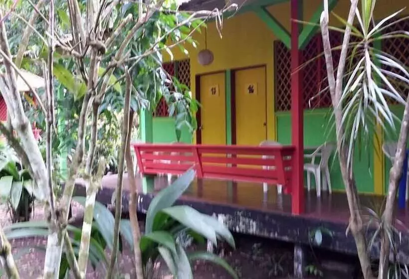 Hotelli Yare Jungle Lodge