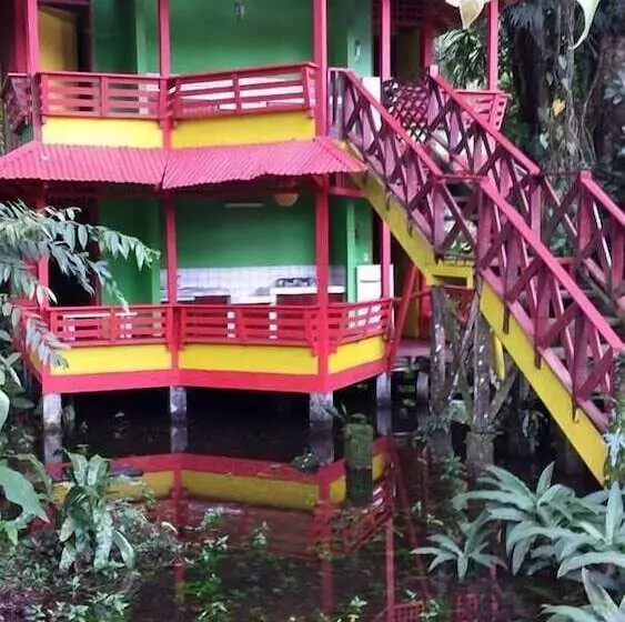 Hotelli Yare Jungle Lodge