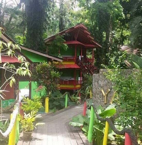 Hotel Yare Jungle Lodge