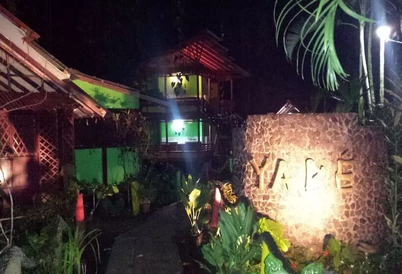 Hotelli Yare Jungle Lodge
