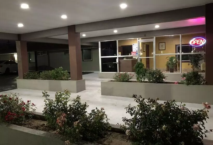 Motelli Budget Inn Ada